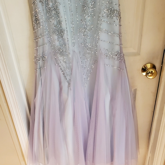 Prom dress - Picture 3 of 4